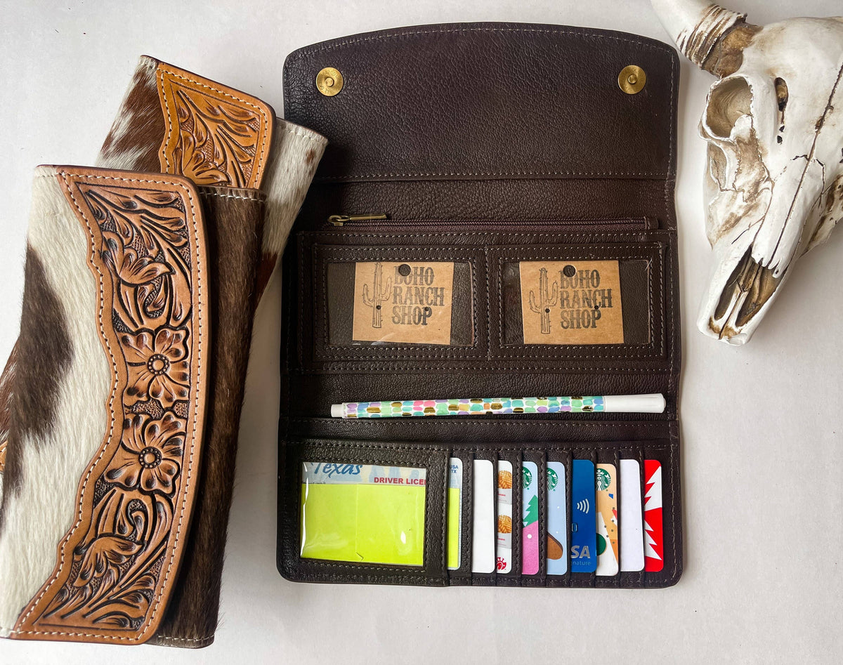 Portefeuille western en véritable cuir de vache.